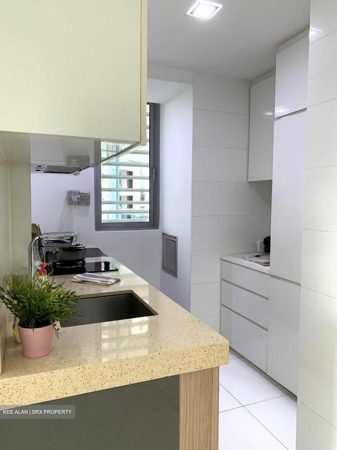 Riviera 38 (D12), Apartment #566601751